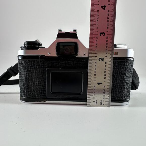 Asahi Pentax ME 35mm Film Camera with SMC Pentax-M 50mm f/1.7 Lens Japan - Picture 13 of 13